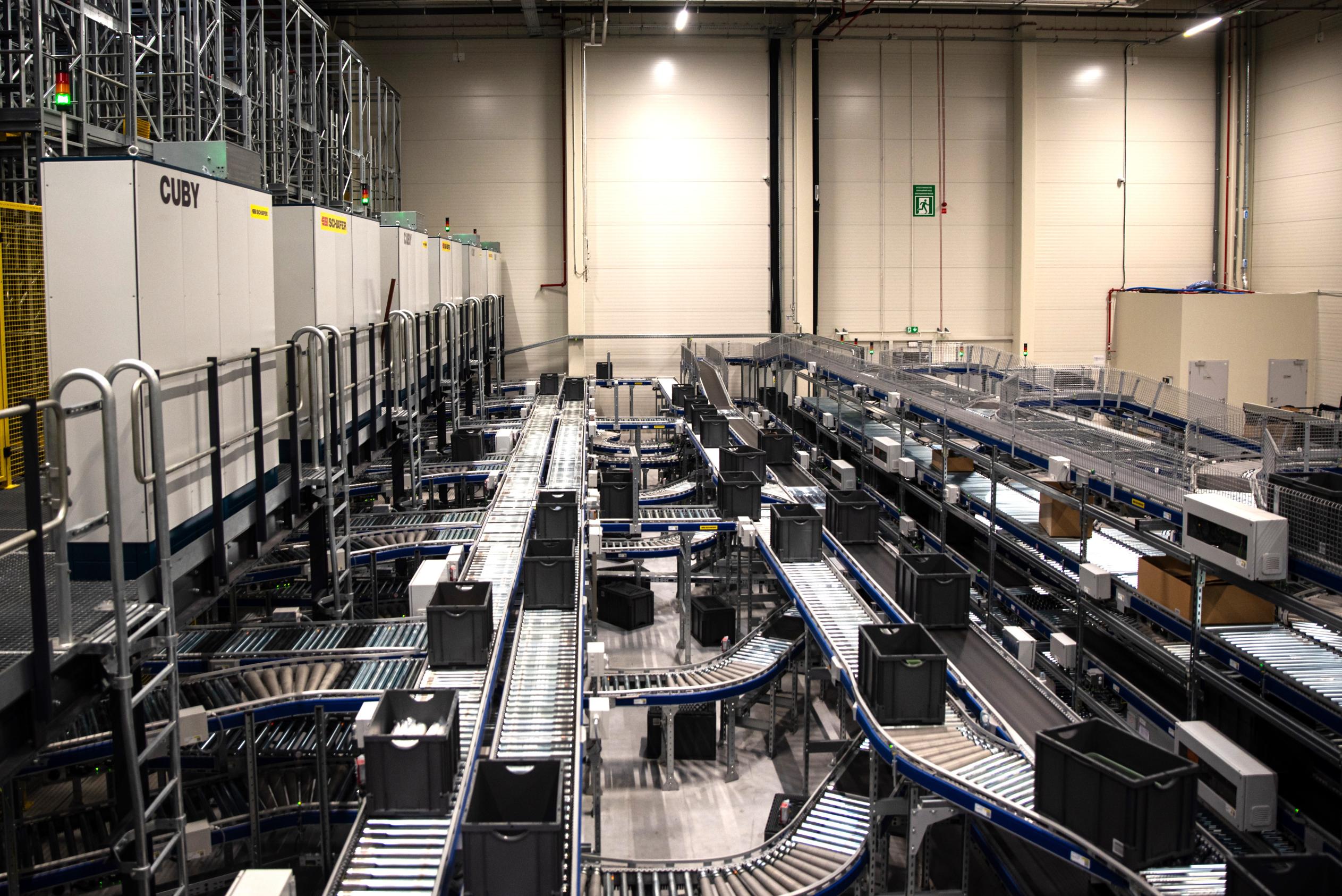 Jak logistyka wpływa na doświadczenia klientów w branży optycznej