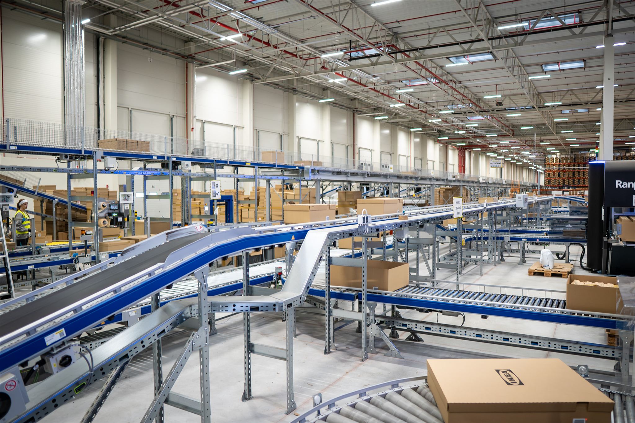 Transport, logistyka, a spedycja.